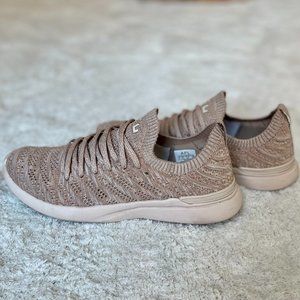 APL TechLoom Wave Sneaker